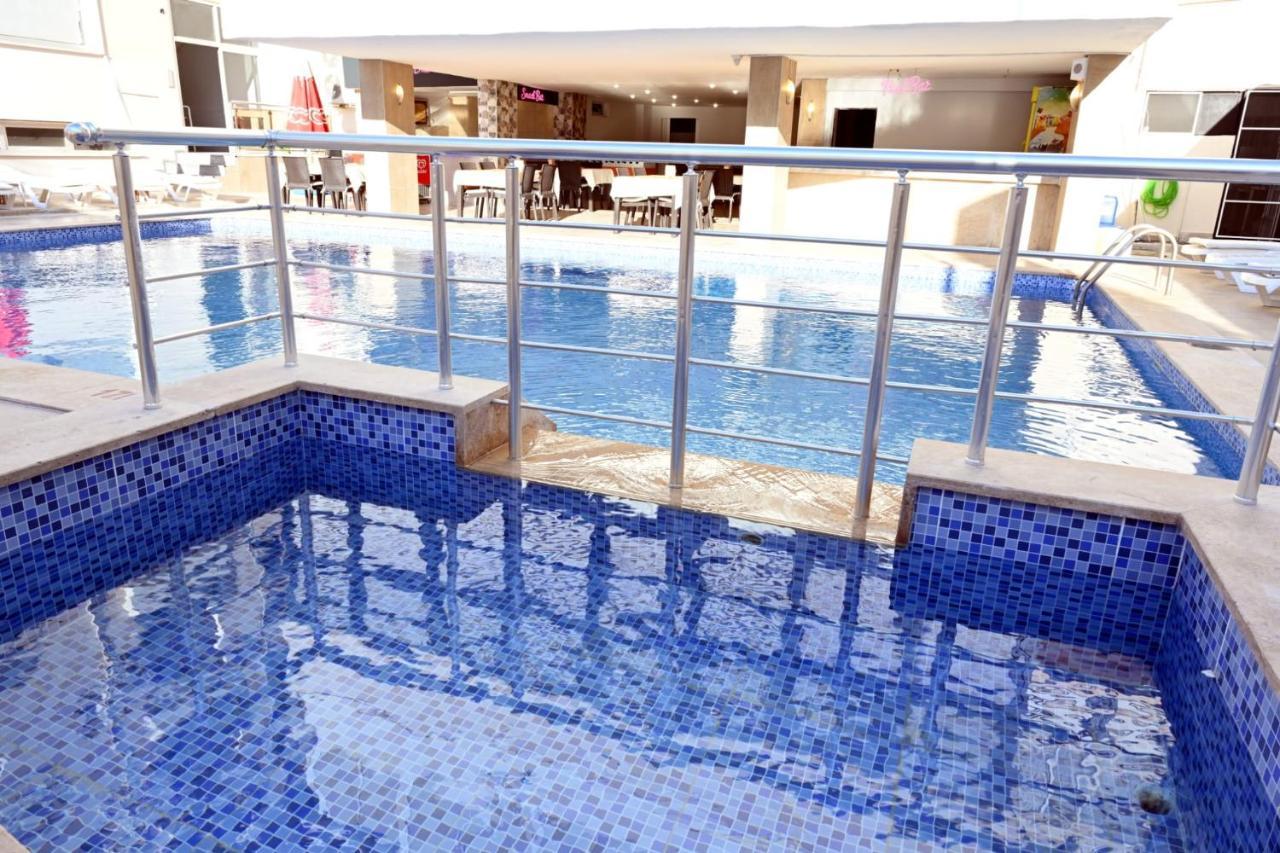 Roxx Royal Hotel Kusadası Exteriör bild